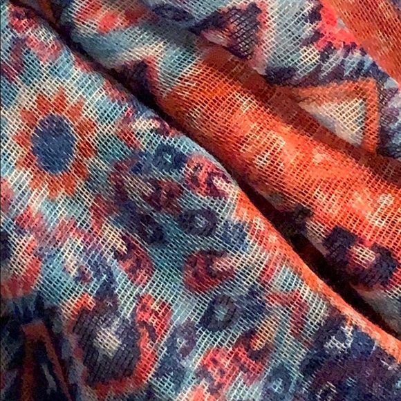 Red, blue and white scarf! - Picture 2 of 2